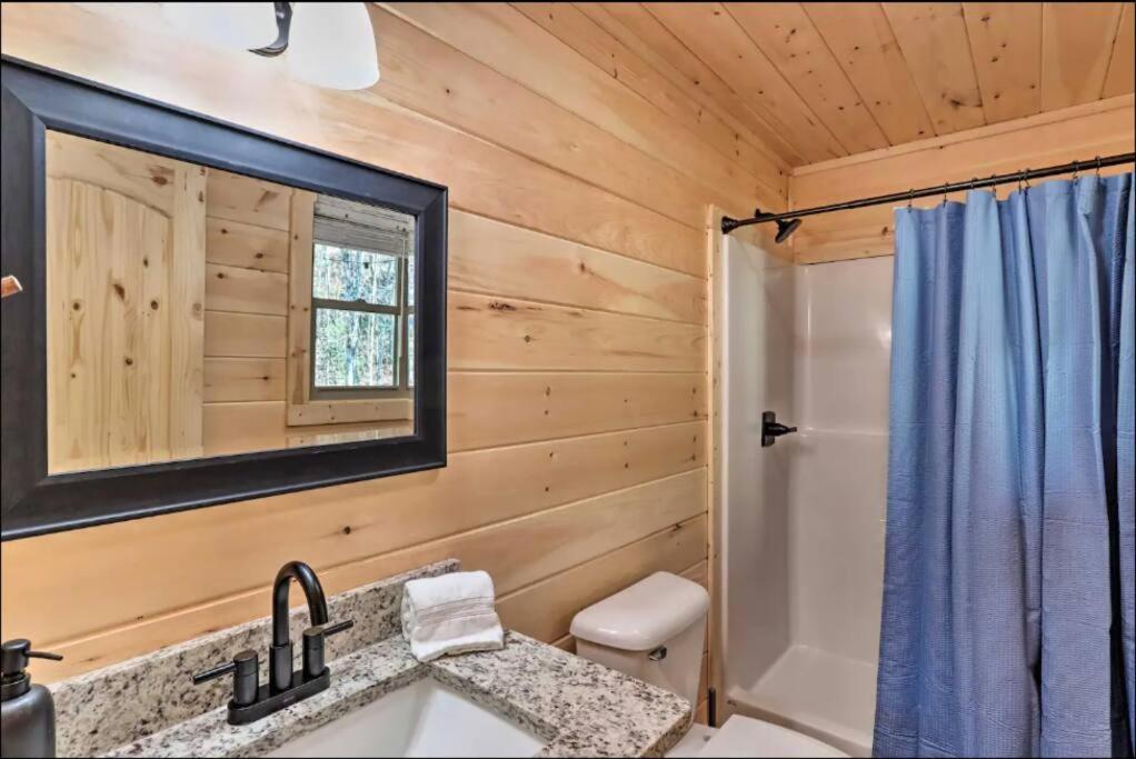 New Serene, Fun & Comfy Cabin- Covered Deck, Grill, Arcade Мърфи Екстериор снимка