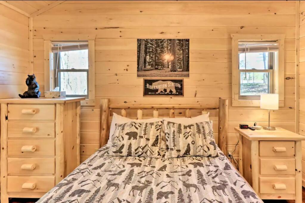 New Serene, Fun & Comfy Cabin- Covered Deck, Grill, Arcade Мърфи Екстериор снимка